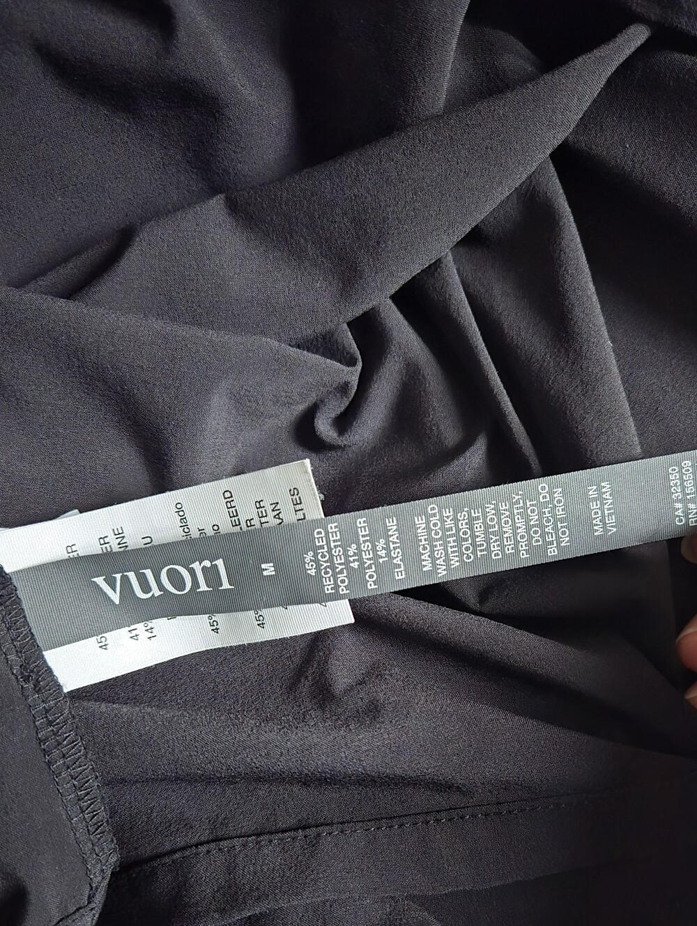 Vuori Villa Tank with a V-neckline - Black Size M - Picture 5 of 6